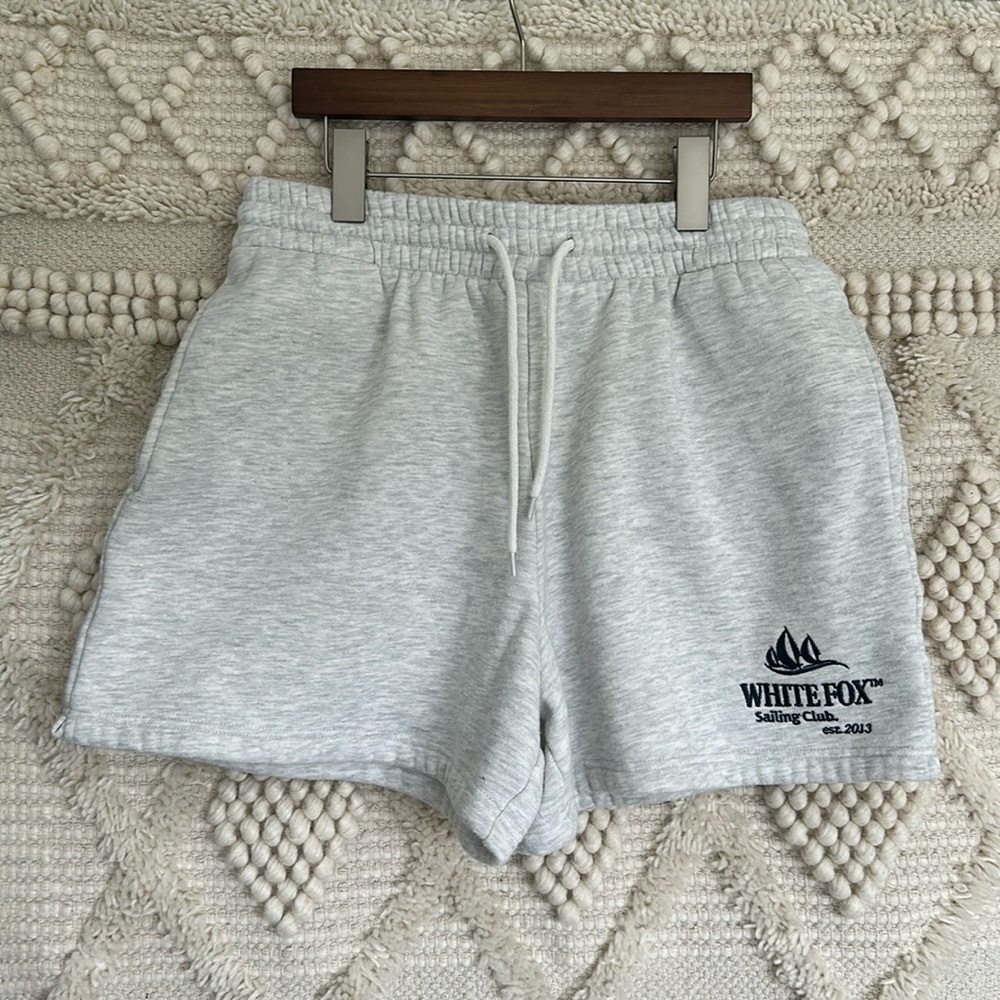 White fox sweat short